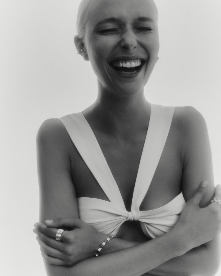 АННА АЛЕКСАНДРОВА