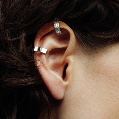 Кафф Parthenon, белое золото 18 карат, 3 мм (размеры S,M,L)